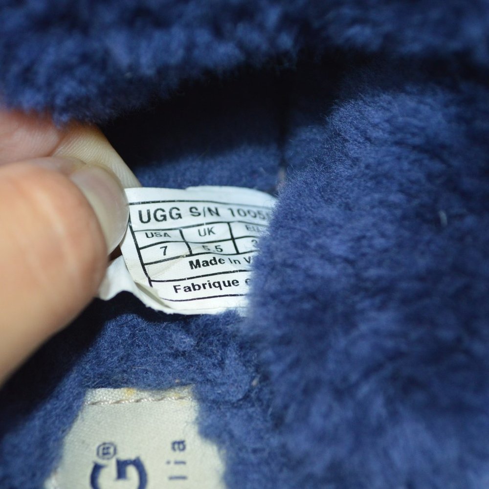 UGG Navy Blue Cozy Soft Suede Comfort Slippers 7 - Picture 8 of 8